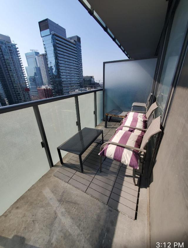 Comfortable Central Downtown Condo - Τορόντο Εξωτερικό φωτογραφία